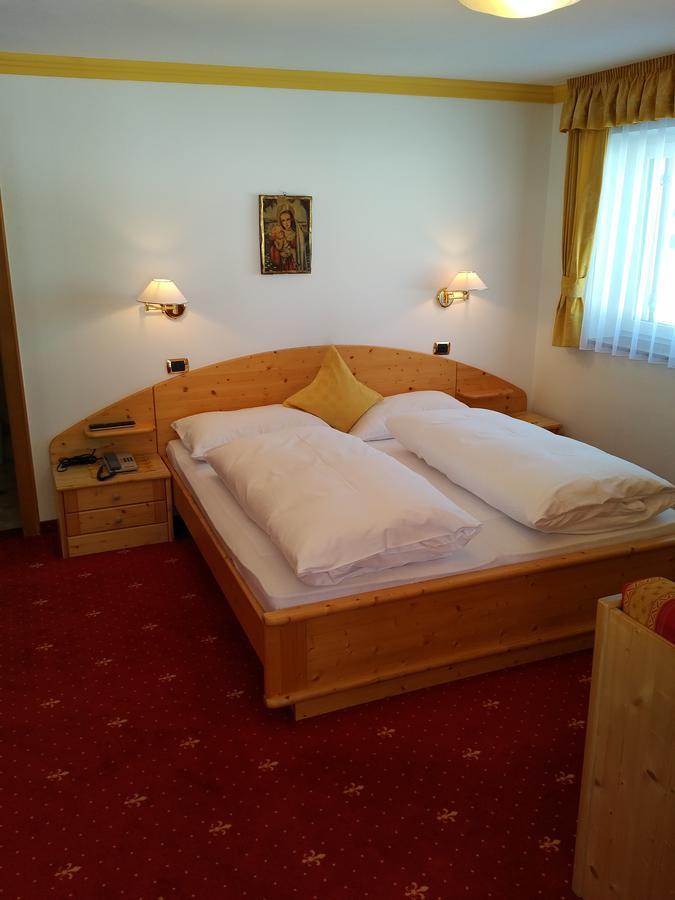 Garni Waltoy Hotel Selva di Val Gardena Exterior photo